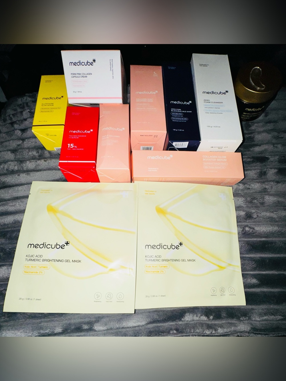 11 Piece Medicube Skincare Set - one piece exp 2027 others 2028! NEW - Picture 2 of 8
